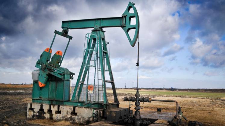 Цены на нефть растут на данных о снижении запасов в США