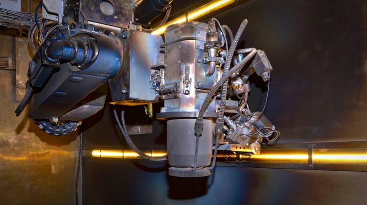 «Ростех» представил вакуумный 3D-принтер с роботом-манипулятором для создания деталей из титана