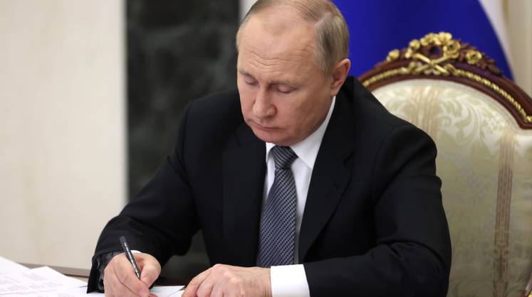 Путин подписал указ об ответных мерах в сферах финансов и ТЭК на действия недружественных стран