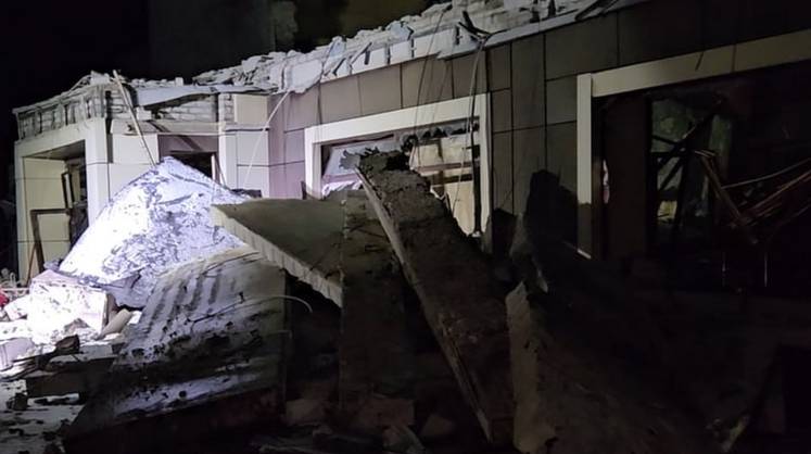 По предварительным данным, удар по пекарне в Лисичанске сделан из РСЗО HIMARS