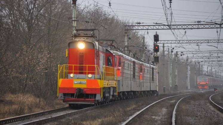 Железная дорога из Ростова-на-Дону в Новороссию и Крым начнет работать до конца года