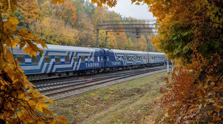 Свой цвет: «Гранд Сервис Экспресс» начал экономить на покраске