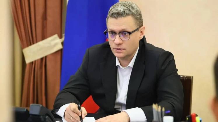 «Мы в одной лодке»: губернатор доказал отсутствие льгот, заглохнув на трассе