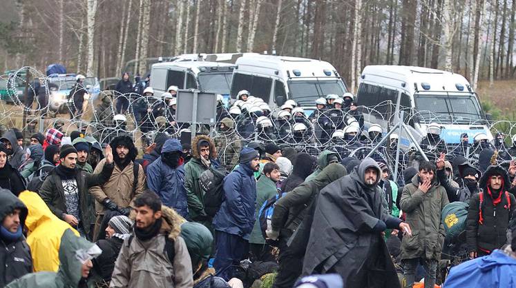 Польша и ЕС решают, что делать с «нищими ордами»