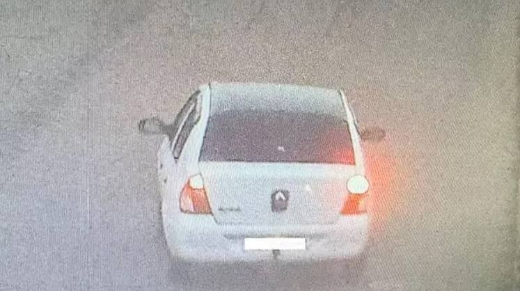 Mash: Renault Symbol, на котором могли передвигаться террористы, остановили в Брянской области
