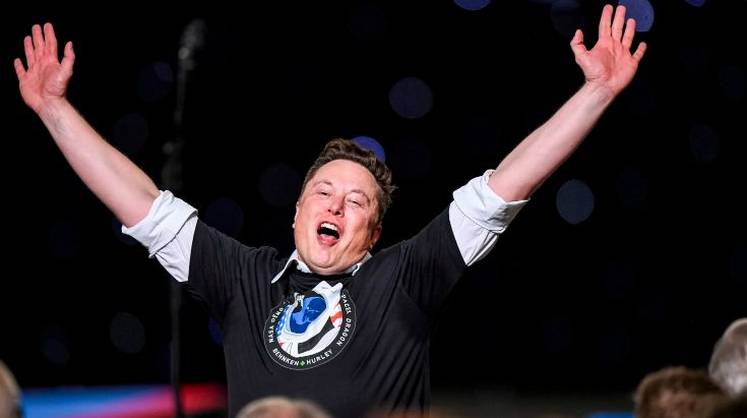 Размещение акций SpaceX сделало Илона Маска первым триллионером