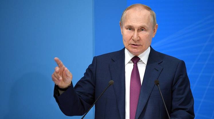 Путин: жители ДНР, ЛНР, Запорожской и Херсонской областей становятся россиянами навсегда