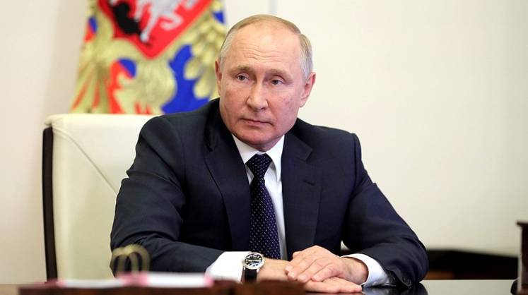 Путин утвердил список компаний ТЭК, в отношении которых установлен запрет на сделки с долями