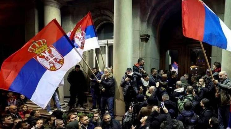 Спасибо Москве! Как провалился госпереворот в Сербии