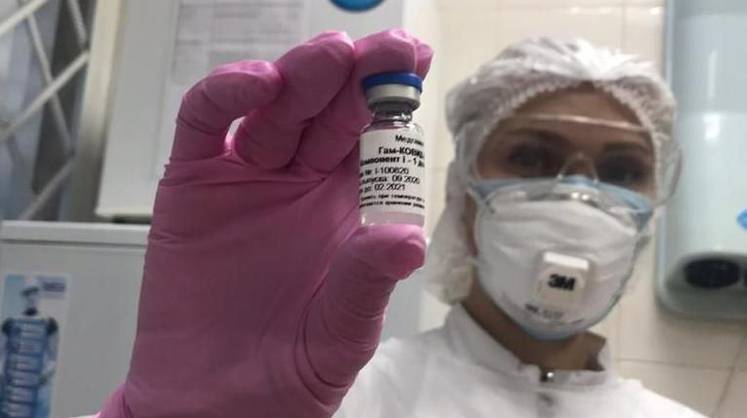 Вьетнам одобрил применение российской вакцины «Спутник V»