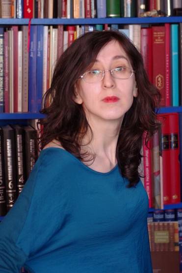  Екатерина Кухто — антиквар, вице-президент российской Гильдии антикваров-книжников, сооснователь аукционного дома 12-й стул и Галереи 30/7