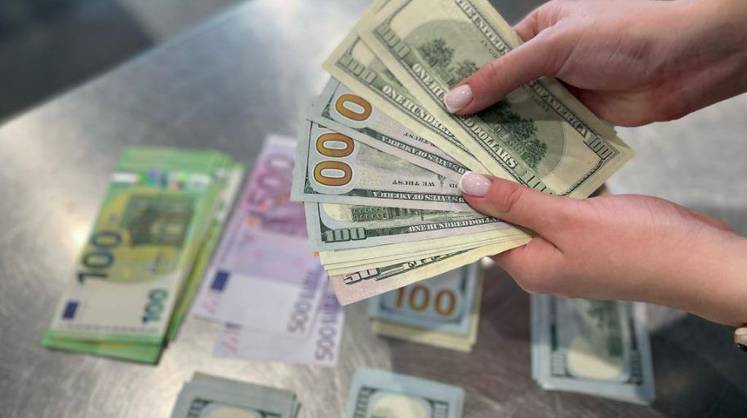 ЦБ установил курсы валют на ближайшие десять дней
