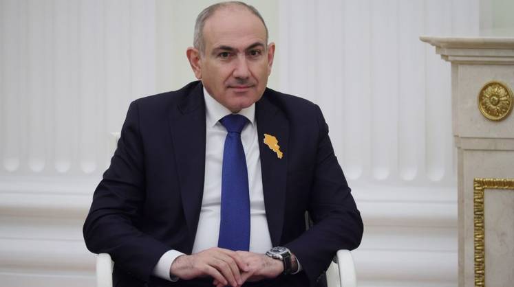 Пашинян пообещал работать в ЕАЭС до неизбежного выбора