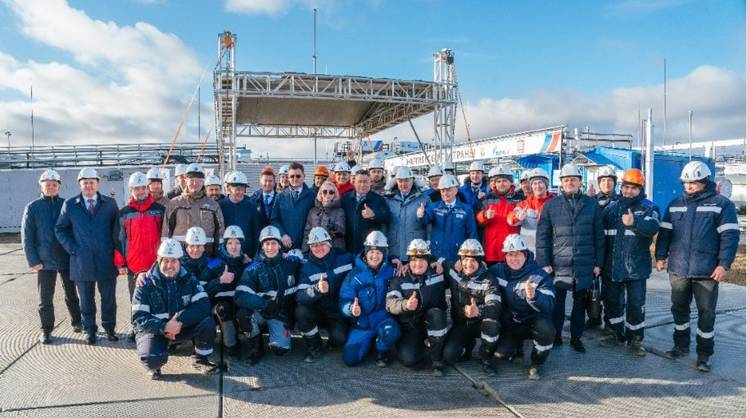 «Газпром» и «ЛУКойл» запустили добычу на Лаявожском месторождении