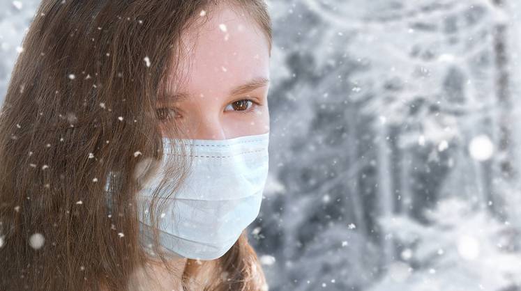 Инфекционист оценил влияние морозов на COVID-19